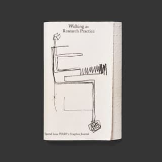 Buchumschlag mit abstrakter Zeichnung, Titel 'Walking as Research Practice'.