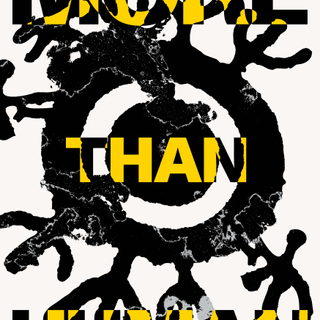 Designausstellungsposter mit Text und abstraktem Muster.