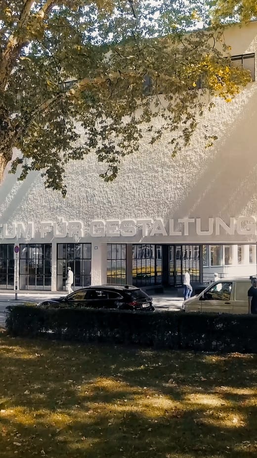 Header Bild von Video