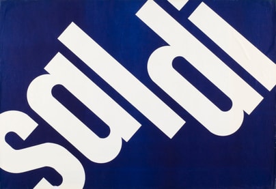 Weisser Text 'saldi' auf blauem Hintergrund.