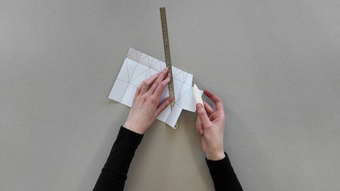 Faltanleitung Kartonhocker – Thomas Trachsel